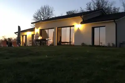 Image de Villa moderne au calme avec vue imprenable à quelques minutes de Périgueux