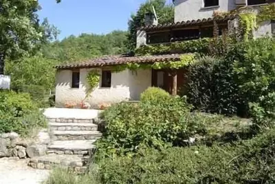 Image de Très agréable gîte en campagne, ombre et soleil, petite piscine.