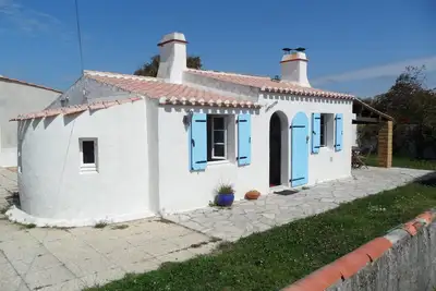 Image de Jolie maison  à 400m  la plage  parking et internet\ncommerces à proximité