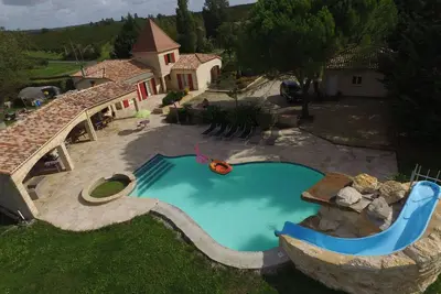 Image de Maison agréable avec piscine en pleine campagne. Golf 6km