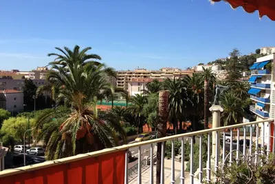 Image de Agréable Studio Standing, Climatise 40 m2  +  Terrasse   Menton (06)