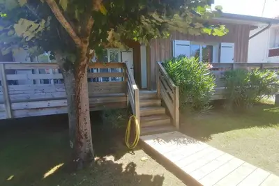 Image de Jolie Maison de style pêcheurs (en bois) de 2016 - centre du Cap Ferret