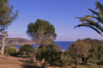 Image de Villa calme dans le maquis, superbe vue mer, proche de la ville et de plages