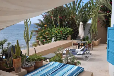 Image de Riad, situation exceptionnelle, pieds dans l'eau, village de Taghazout