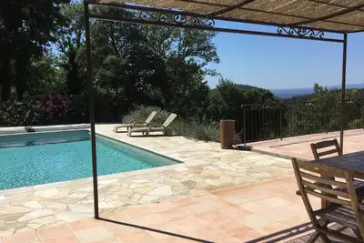 Image de Haut de villa climatisé piscine privée vue panoramique