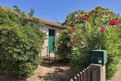 Image de Maison de vacances 2 chambres 6 pers - 450m de la Plage - Terrain 350m² arboré