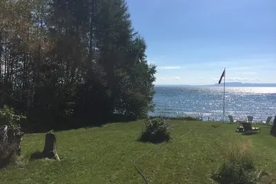 Image de Cottage en bord de mer sur le lac supérieur