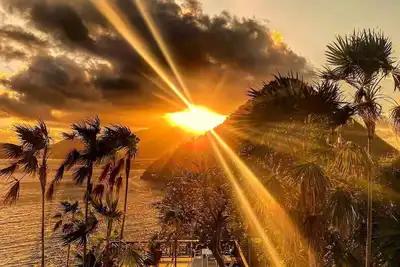 Image de Ressentez et explorez les Caraïbes. Location de véhicule incluse.