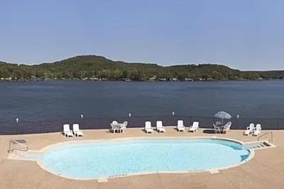 Image de Au dernier étage Clearwater, côté calme, grande vue, glissement de bateau 12x32 inclus