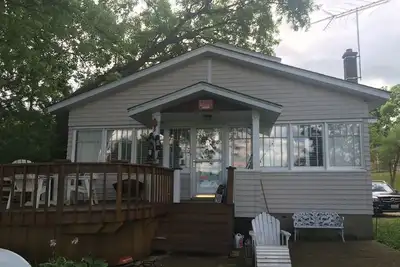 Image de Incroyable escapade estivale dans notre chalet au bord de l'eau! ! !