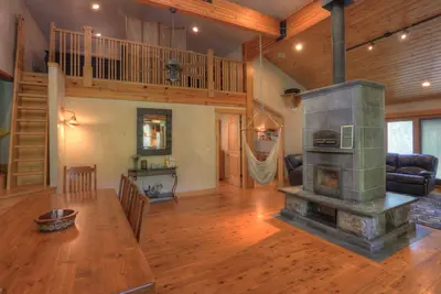 Image de Canyon Lodge Beautiful 10 Acres près de la ville (10 personnes)