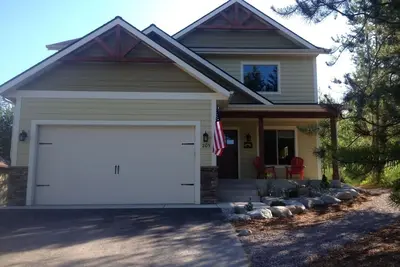 Image de Nouvelle maison à Meadow Lake Resort, à proximité du parc national des Glaciers et du corégone