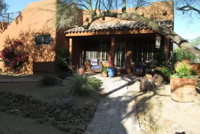 Image de North Scottsdale 1 chambre seule maison d'hôtes avec garage.