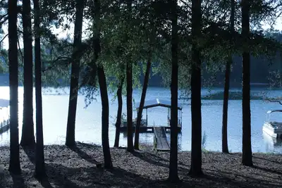 Lakefront propriété Getaway Avec Dock Et Rampe, Près de Clemson