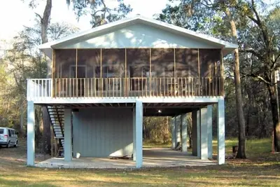 Image de Rivière Suwannee, près de Bobs River Place, Fanning Springs Big Dock