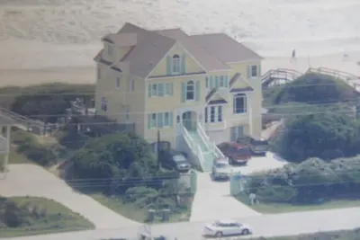 Image de Oceanfront Victorian Mansion ÉNORME Piscine / Baignoire 20 'X 40', Animal Familier