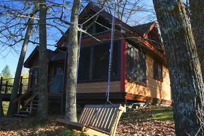 Image de Tilleul à Cotton Lake - une merveilleuse destination de vacances