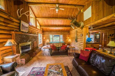 Image de The Cabin Elk Antler Lodge Wilderness accueille les familles, les groupes
