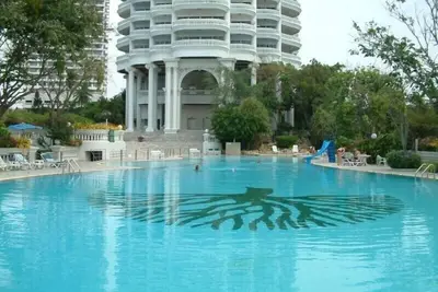 Image de Magnifique Condo sur la plage de Pattaya avec vue sur la piscine et le front de mer