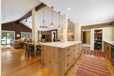Image de Mise à jour maison en bois rond. Proche des pistes de montagne, le centre-ville de Jackson et les parcs nationaux.