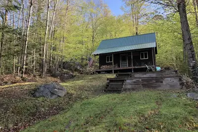 Image de Belle cabine hors-réseau. À côté de A. T. à Andover Notch.