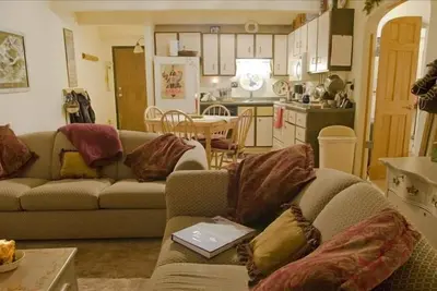 Image de Lakefront Condo Montagne