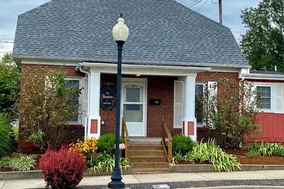 Image de Charmant, confortable, Cottage - French Lick Quarters - Walk Casino / Resort, Pubs, etc.