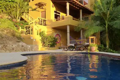 Image de Casa Olayh est une maison privée avec une belle vue sur l'océan