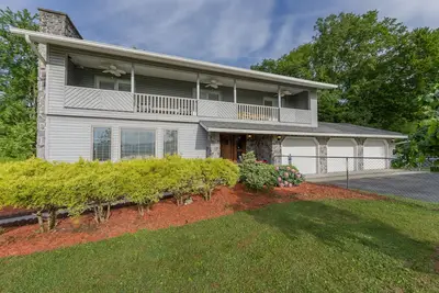 Image de Belle maison sur les gorges