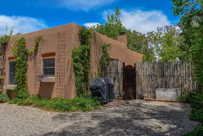 Image de Centre-ville adorable d'Adobe préféré ~ 8 min à pied de la Plaza