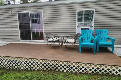 Image de Le lac Winnipesaukee vous appelle: une maison tranquille et abordable vous attend! !