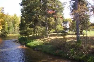 Image de Mc Neil's On The Brule