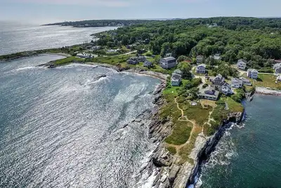Image de Vues sur l'océan Atlantique, plage privée. Maison nouvellement construite à proximité de Portland, Maine!