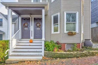 Image de Grand appartement de 2 chambres sur Munjoy Hill