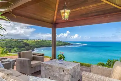 Image de Maison de plantation hawaïenne climatisée avec vue imprenable sur l'océan