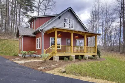 Image de Chalet fabuleux près des forêts du centre-ville de Brevard, Pisgah et Dupont