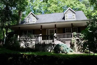 Image de 8 acres de la vie privée, un ruisseau et cascade, Dupont, animaux ok