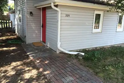 Image de Cozy, Quaint, et pratique la vieille ville Cottage