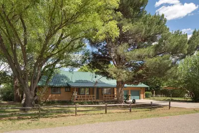 Image de Log Cabin Près de Sedona