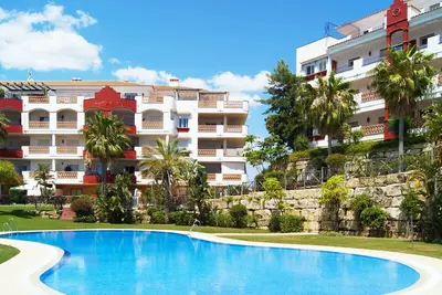 Confortable appartement pour 4 personnes avec Wifi, piscine, climatisation, Tv, terrasse et parking