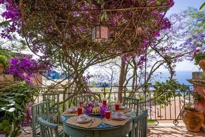 Image de Villa élégante centre Taormina jardin vue panoramique mer solarium terrasses