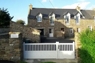 Image de chaleureuse maison renovée au calme à 200 m de la plage de port-mer