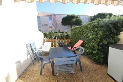 Image de Studio Cabine Rez-de-Jardin parking proche mer et commerces