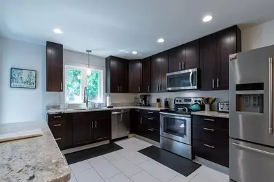 Image de Situé au coeur du centre-ville de Bar Harbor dans une rue calme