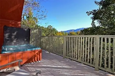 Plus de 700 $ en billets gratuits, jacuzzi coeur, bain à remous, Internet, lit King, à 5 minutes de l'aquarium