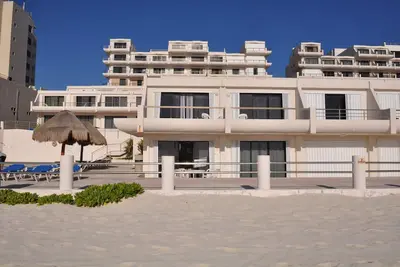 3 Chambre 2. 5 Bath Condo en bord de mer à louer