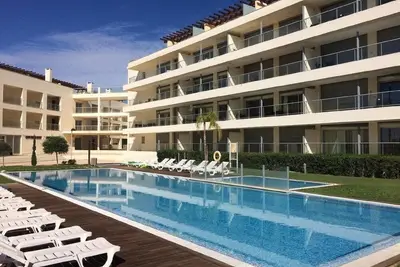 Image de Des vues fantastiques sur le golf et la mer. Cadre tranquille. Aéroport à 20 minutes