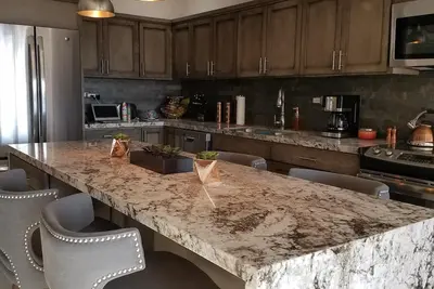 Image de Oceanfront Resort Beach Paradise! Excellentes critiques, nouveau remodelage