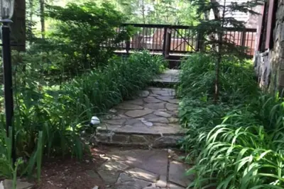 Image de Profitez d'un moment et de vacances incroyables à la Pointe Polaris en raquettes!