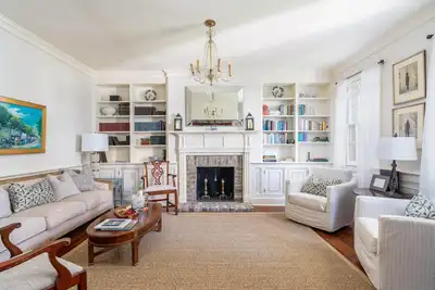 Image de Maison d'hôtes de charme 3 chambres / 3 salles de bain, à quelques pas de Musc